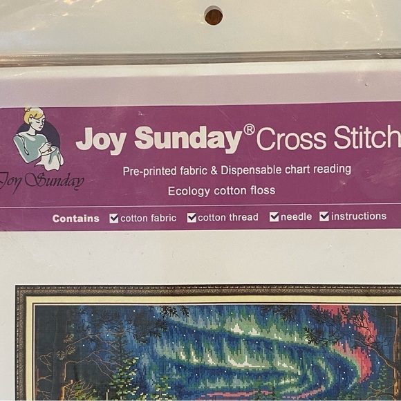 JOY SUNDAY 14 count stamped counted cross stitch kit FA135 Northern Lights - Picture 5 of 7
